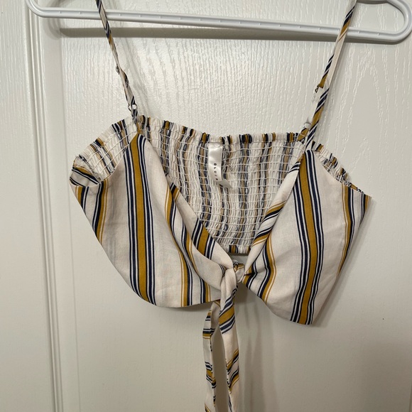 Tie up crop - Picture 1 of 3